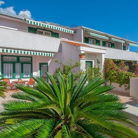מאקרסקה Apartments Marcela מראה חיצוני תמונה
