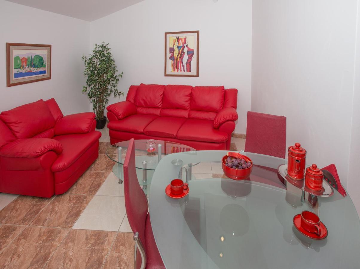 מאקרסקה Apartments Marcela מראה חיצוני תמונה