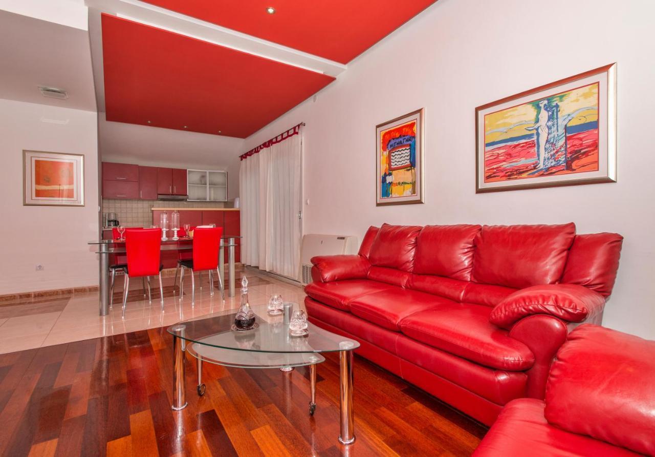 מאקרסקה Apartments Marcela מראה חיצוני תמונה