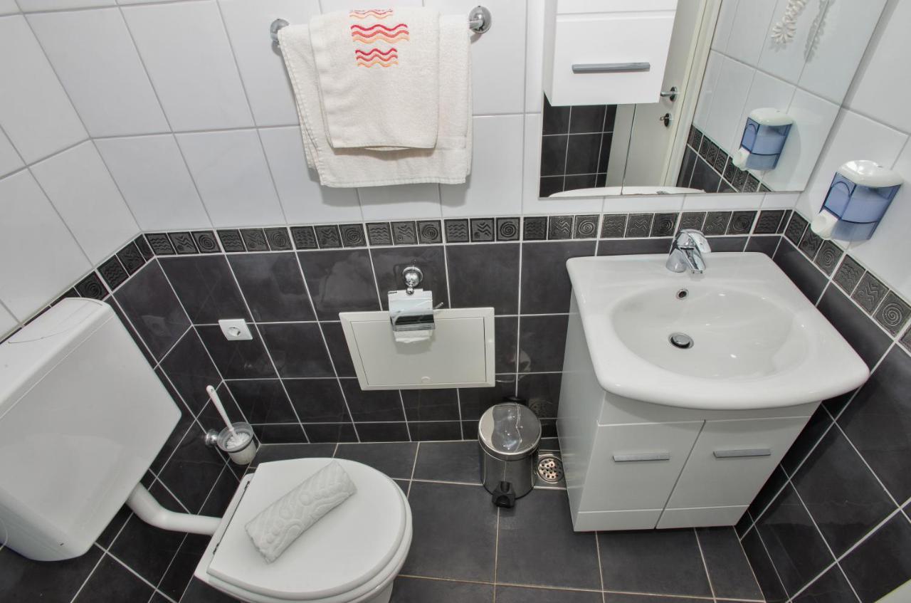 מאקרסקה Apartments Marcela מראה חיצוני תמונה