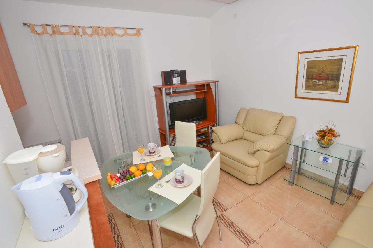מאקרסקה Apartments Marcela מראה חיצוני תמונה