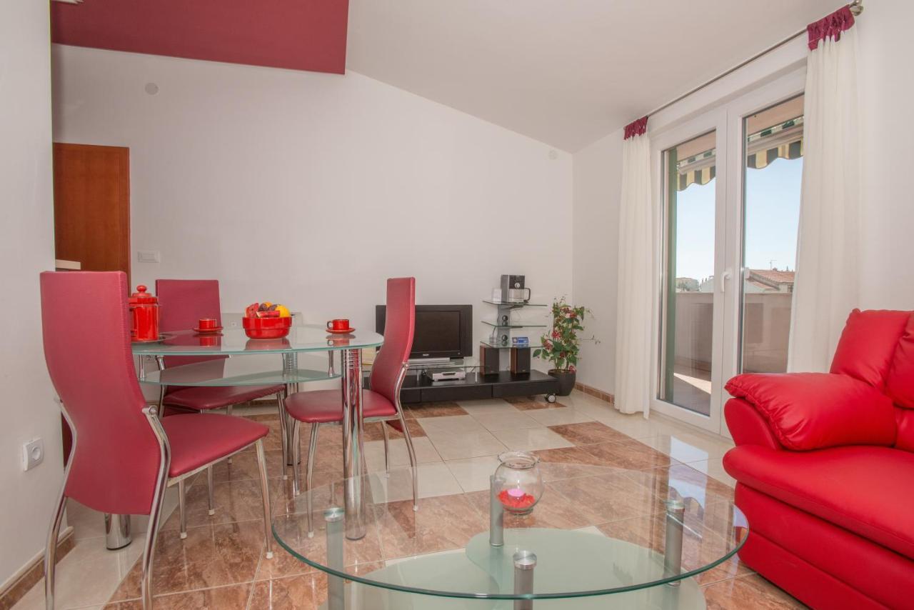 מאקרסקה Apartments Marcela מראה חיצוני תמונה